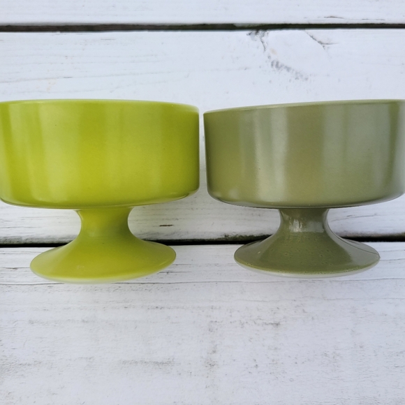 Vintage Federal Glass Pedestal Bowls (2) ~ Avocado Green ~ Dessert  Salsa ~ Cute - Picture 4 of 16